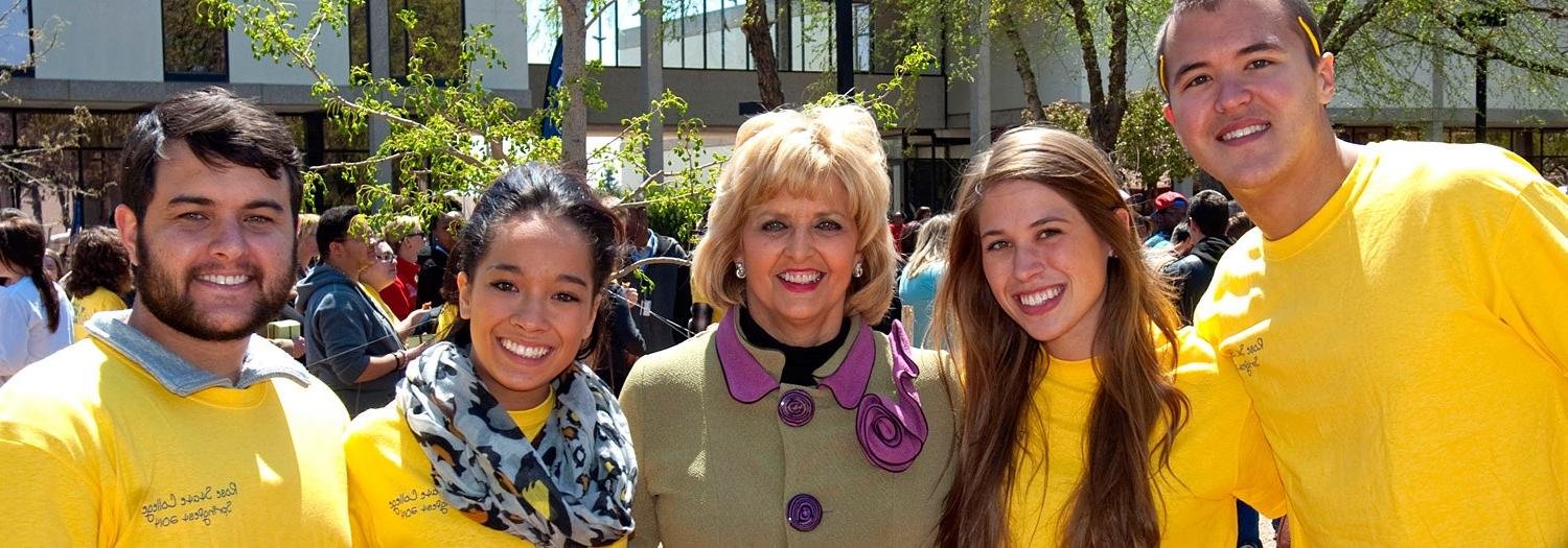 Students with President Webb